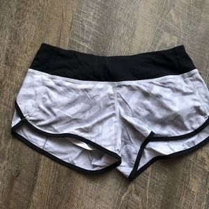 Lululemon Speed Short 2.5